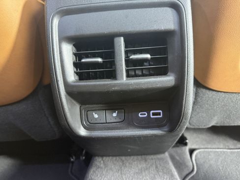 Used 2024 Cadillac XT4 Sport AWD/4WD image 15