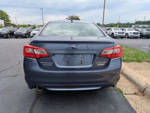 Used 2017 Subaru Legacy 2.5i Premium AWD/4WD image 6