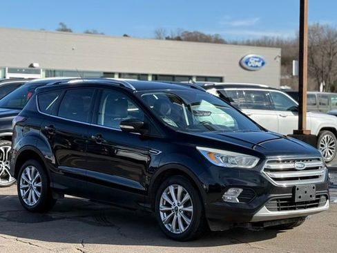 Used 2017 Ford Escape Titanium image 33