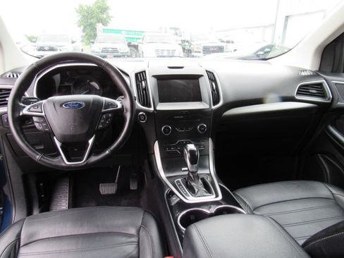Used 2017 Ford Edge SEL w/ Equipment Group 201A AWD/4WD image 18