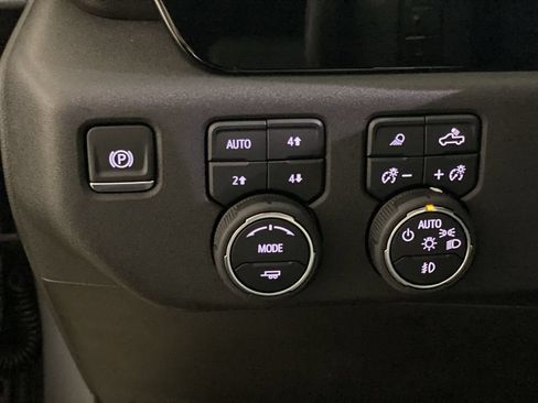 Used 2024 Chevrolet Silverado 1500 LTZ w/ LTZ Convenience Package II AWD/4WD image 42