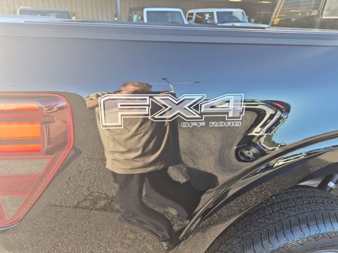 New 2025 Ford F150 Lariat w/ Equipment Group 501A Mid image 9