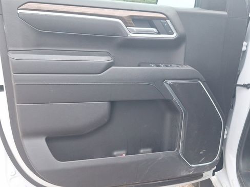 Used 2025 Chevrolet Silverado 1500 LT image 31