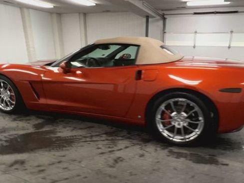 Used 2006 Chevrolet Corvette Convertible w/ Preferred Equipment Group RWD image 6