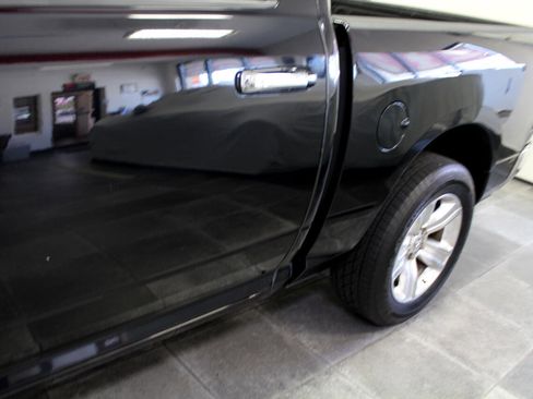 Used 2014 RAM 1500 Big Horn image 31