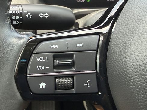 Used 2025 Honda HR-V EX-L image 29