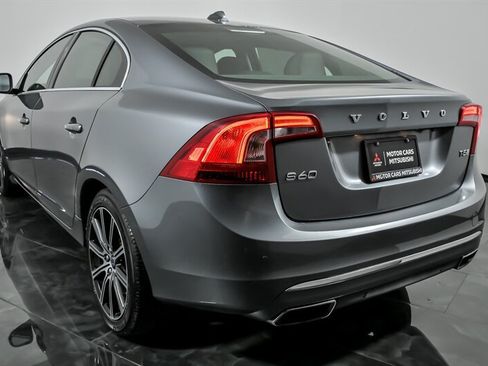 Used 2018 Volvo S60 T5 Inscription FWD image 8