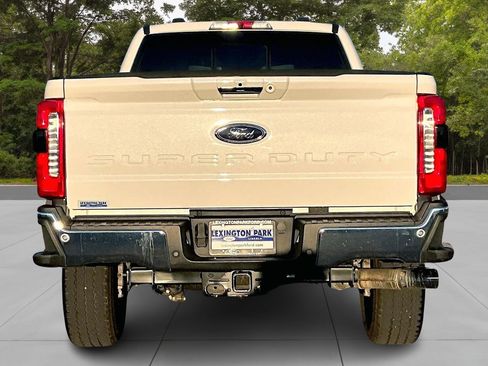 Certified 2023 Ford F250 Lariat w/ Lariat Ultimate Package image 6