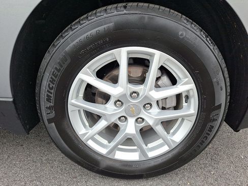 Used 2024 Chevrolet Equinox LS w/ LS Convenience Package FWD image 9