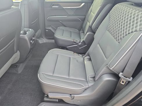 New 2026 GMC Acadia Denali w/ Super Cruise Package FWD image 15