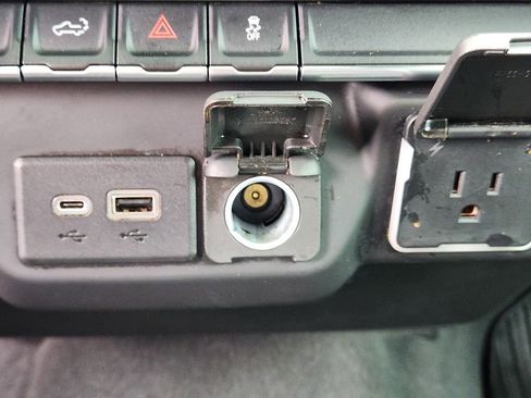 Certified 2023 Chevrolet Silverado 1500 Custom image 20