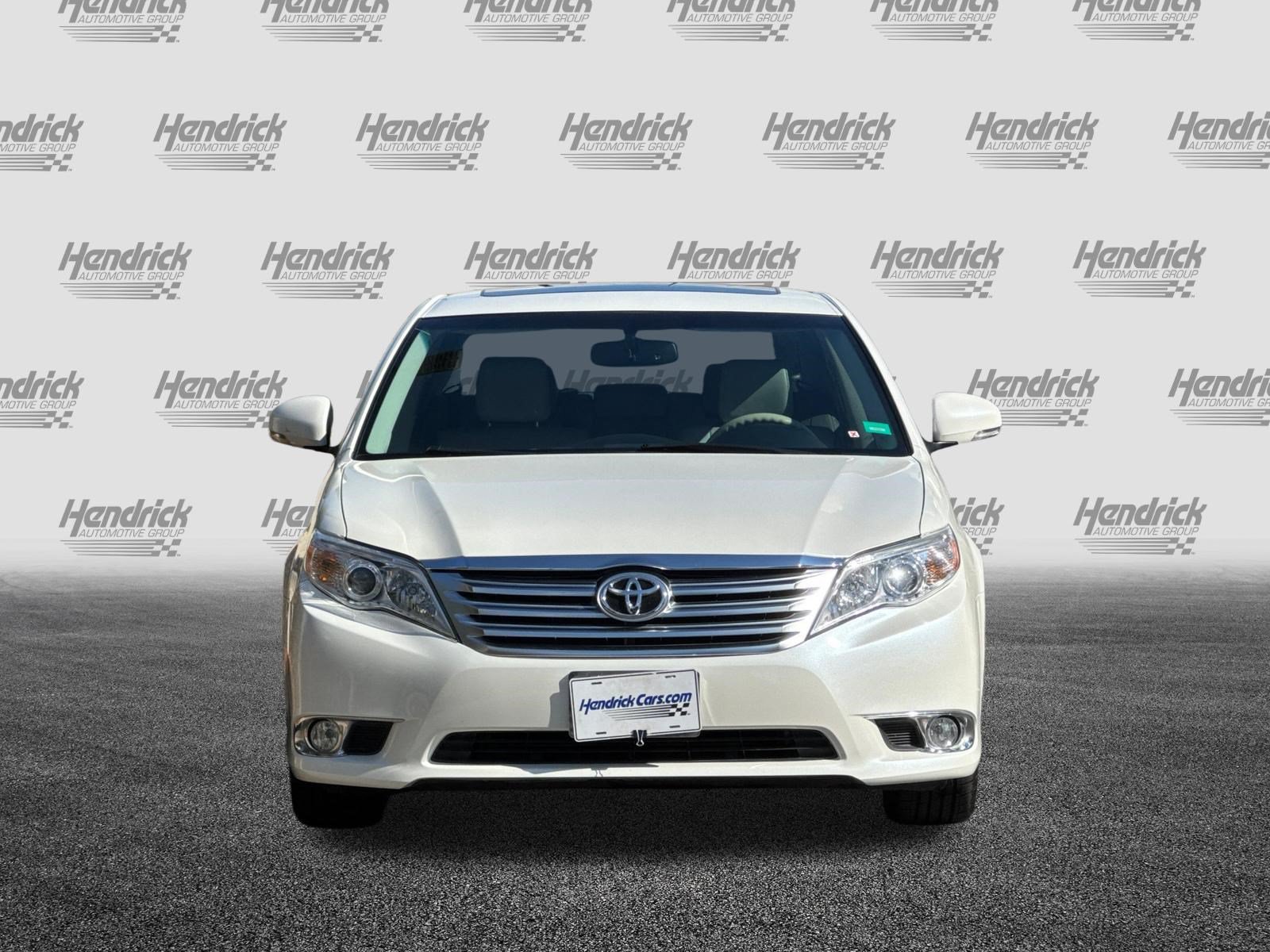 Used 2012 Toyota Avalon FWD image 10