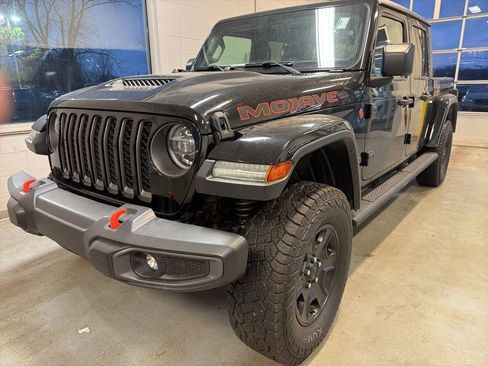Used 2021 Jeep Gladiator Mojave w/ Dual Top Group image 32