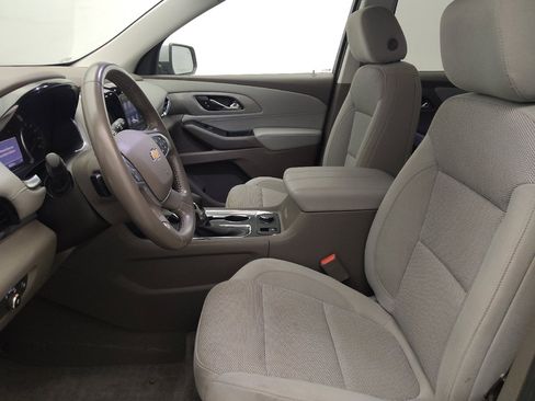 Used 2021 Chevrolet Traverse LT FWD image 17