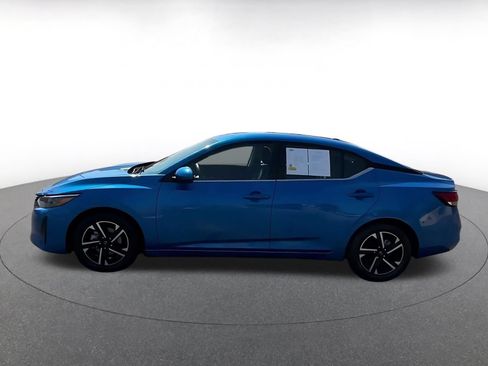 Used 2025 Nissan Sentra SV FWD image 7