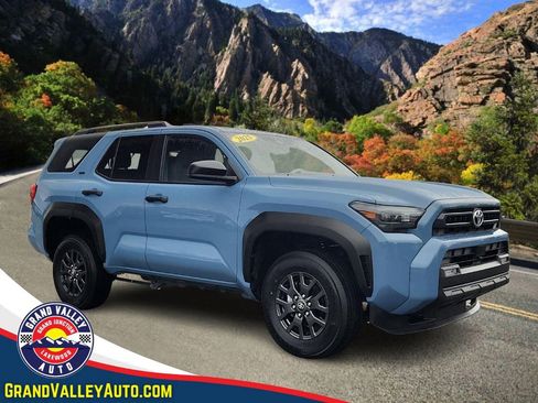 Used 2025 Toyota 4Runner SR5 image 1
