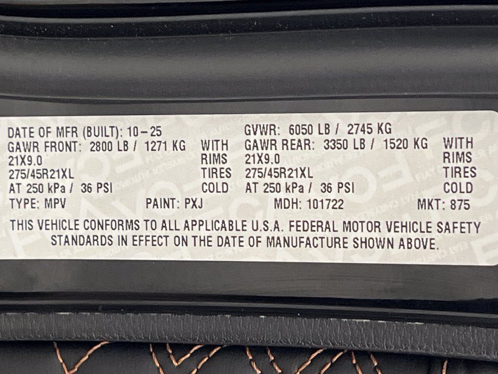 Used 2025 Jeep Grand Cherokee Summit w/ Obsidian Package AWD/4WD image 84