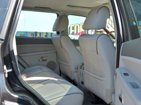 Used 2008 Jeep Grand Cherokee Overland w/ Mopar Chrome Edition Group AWD/4WD image 40