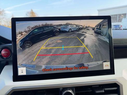 Used 2024 Toyota Tacoma TRD Sport w/ TRD Sport Upgrade Package image 27