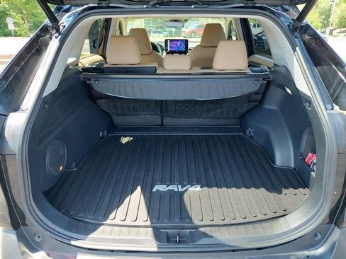 Certified 2023 Toyota RAV4 XLE Premium AWD/4WD image 9