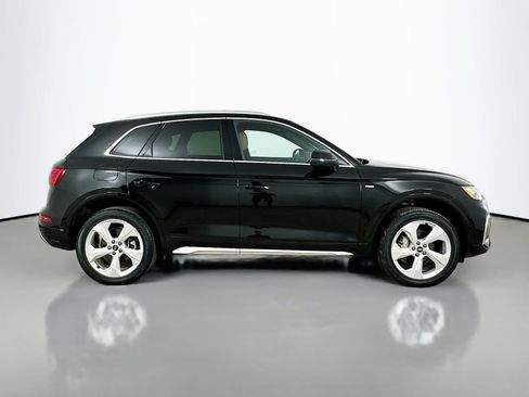 Used 2023 Audi Q5 2.0T Premium Plus w/ Premium Plus Package AWD/4WD image 4