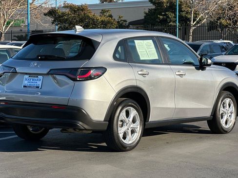 Certified 2025 Honda HR-V LX image 3