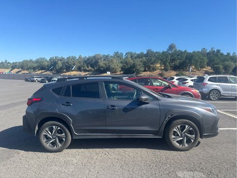 Used 2024 Subaru Crosstrek 2.0i Premium AWD/4WD image 4