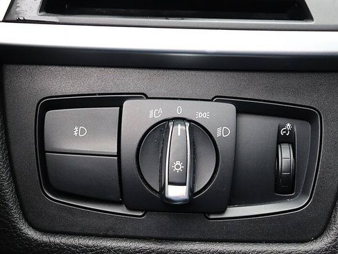 Used 2017 BMW 330i Sedan RWD image 39