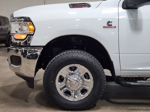 Used 2023 RAM 3500 Tradesman w/ Chrome Appearance Group image 5