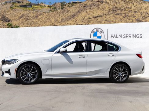 Used 2021 BMW 330e RWD image 3