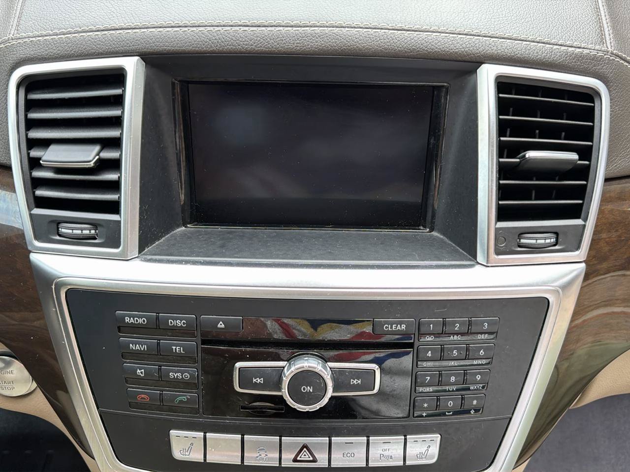 Used 2015 Mercedes-Benz GL 450 4MATIC image 34