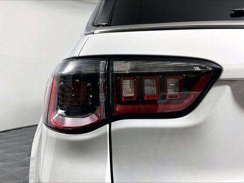 Used 2025 Jeep Compass Limited AWD/4WD image 29
