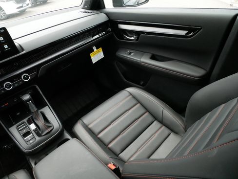 Used 2026 Honda CR-V Sport Touring image 11