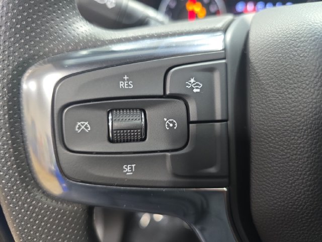 New 2025 Chevrolet Blazer LT FWD image 18