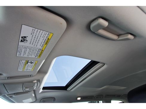 Used 2019 Nissan Armada Platinum RWD image 36