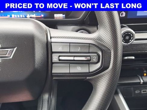 Used 2024 Chevrolet Colorado Trail Boss AWD/4WD image 31