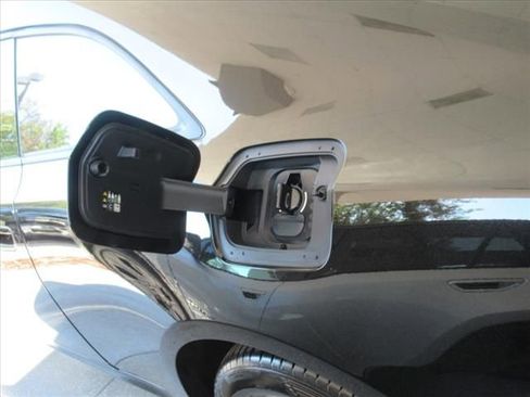 Used 2025 Dodge Charger R/T w/ Quick Order Package 25M R/T image 8