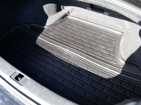 Used 2017 INFINITI Q70 3.7 image 26