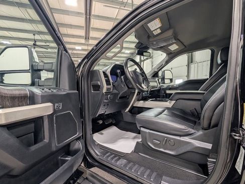 Used 2020 Ford F350 Lariat w/ Lariat Ultimate Package AWD/4WD image 14