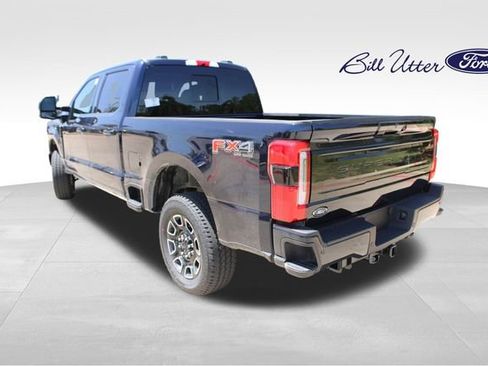 New 2025 Ford F250 Platinum w/ FX4 Off-Road Package image 4