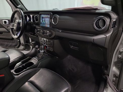 Used 2023 Jeep Wrangler Unlimited Sahara w/ Cold Weather Group image 26