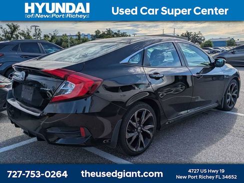 Used 2019 Honda Civic Sport image 2