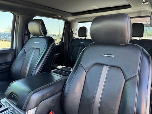 Used 2019 Ford F150 Platinum w/ Equipment Group 701A Luxury image 10