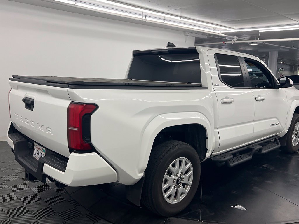 Used 2024 Toyota Tacoma SR5 AWD/4WD image 5