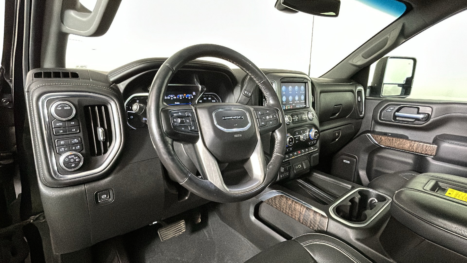 Used 2022 GMC Sierra 2500 Denali AWD/4WD image 17