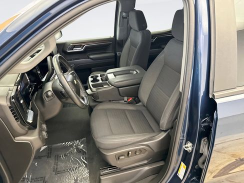 Used 2023 Chevrolet Silverado 1500 LT AWD/4WD image 11
