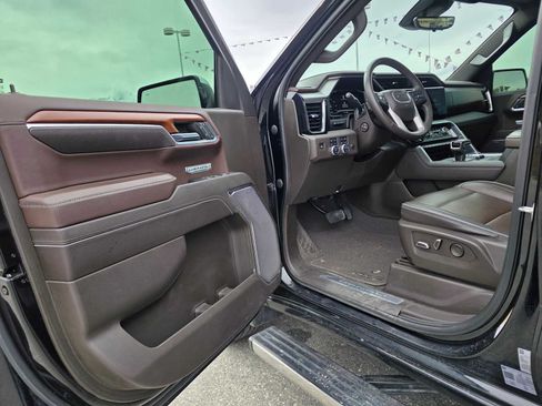 Used 2023 GMC Sierra 1500 Denali w/ Denali Reserve Package AWD/4WD image 19