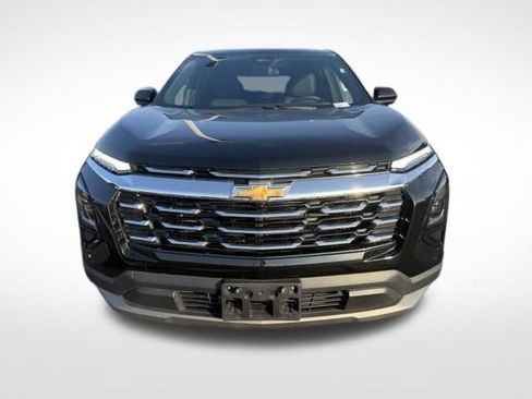Used 2026 Chevrolet Equinox LT w/ Convenience Package II AWD/4WD image 2