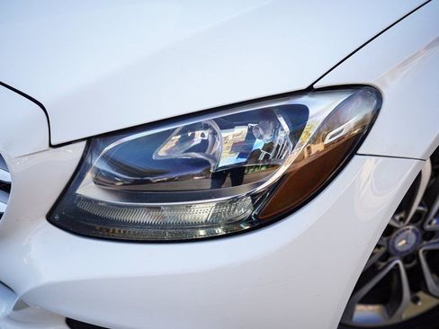 Used 2017 Mercedes-Benz C 300 Sedan image 4