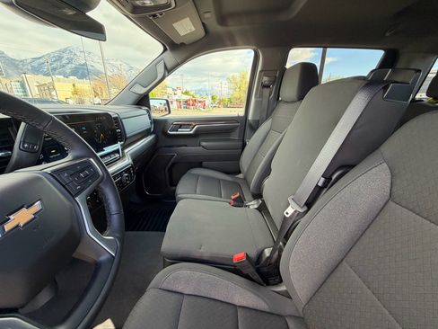 Used 2025 Chevrolet Silverado 1500 LT image 22